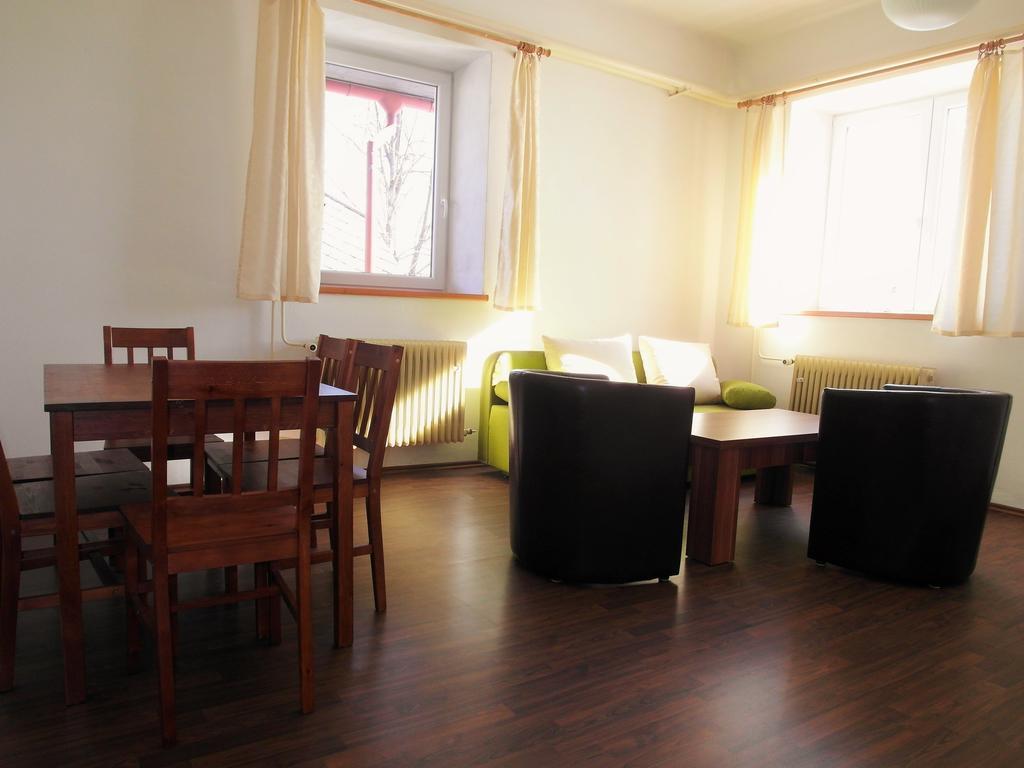 Hotel Rohanov Lhota nad Rohanovem Buitenkant foto